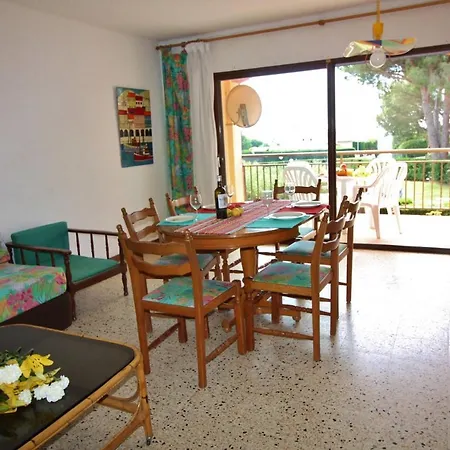 Apartament Sei.106 *